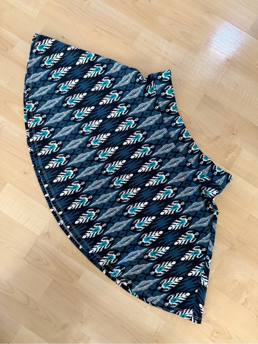 Aeropostale Patterned Skater Skirt Navy Teal Women’s S
